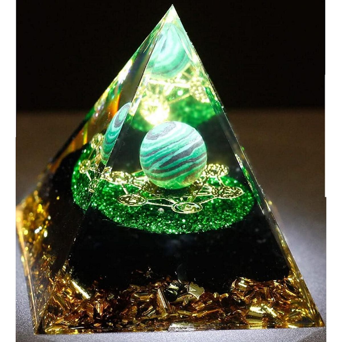 GENERICO - PIRAMIDE POSITIVA CALMANTE CRISTAL CURATIVO 5 X 5 X 5 CMS VERDE