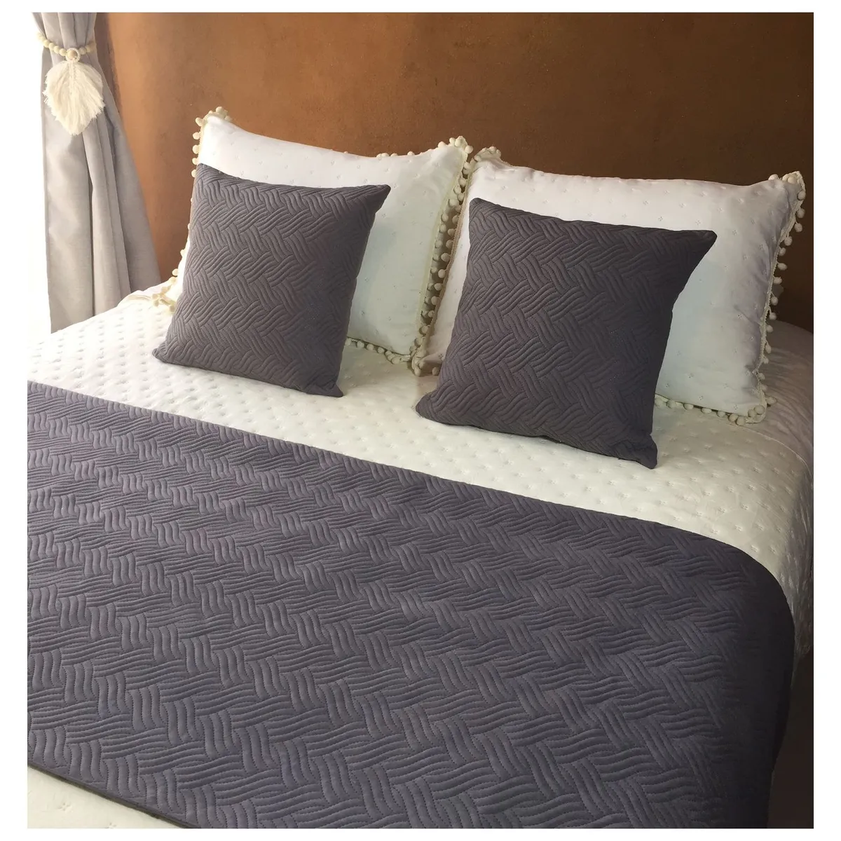 COMPRAPO - Set Piecera Plush 210x70 + 2 Fundas 45x45 King o 2Pzas. Gris