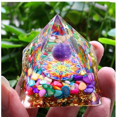 Imagen 2 del producto PIRAMIDE POSITIVA CALMANTE DE ORGON CURATIVO 5 X 5 X 5 CM 7 CHAKRAS