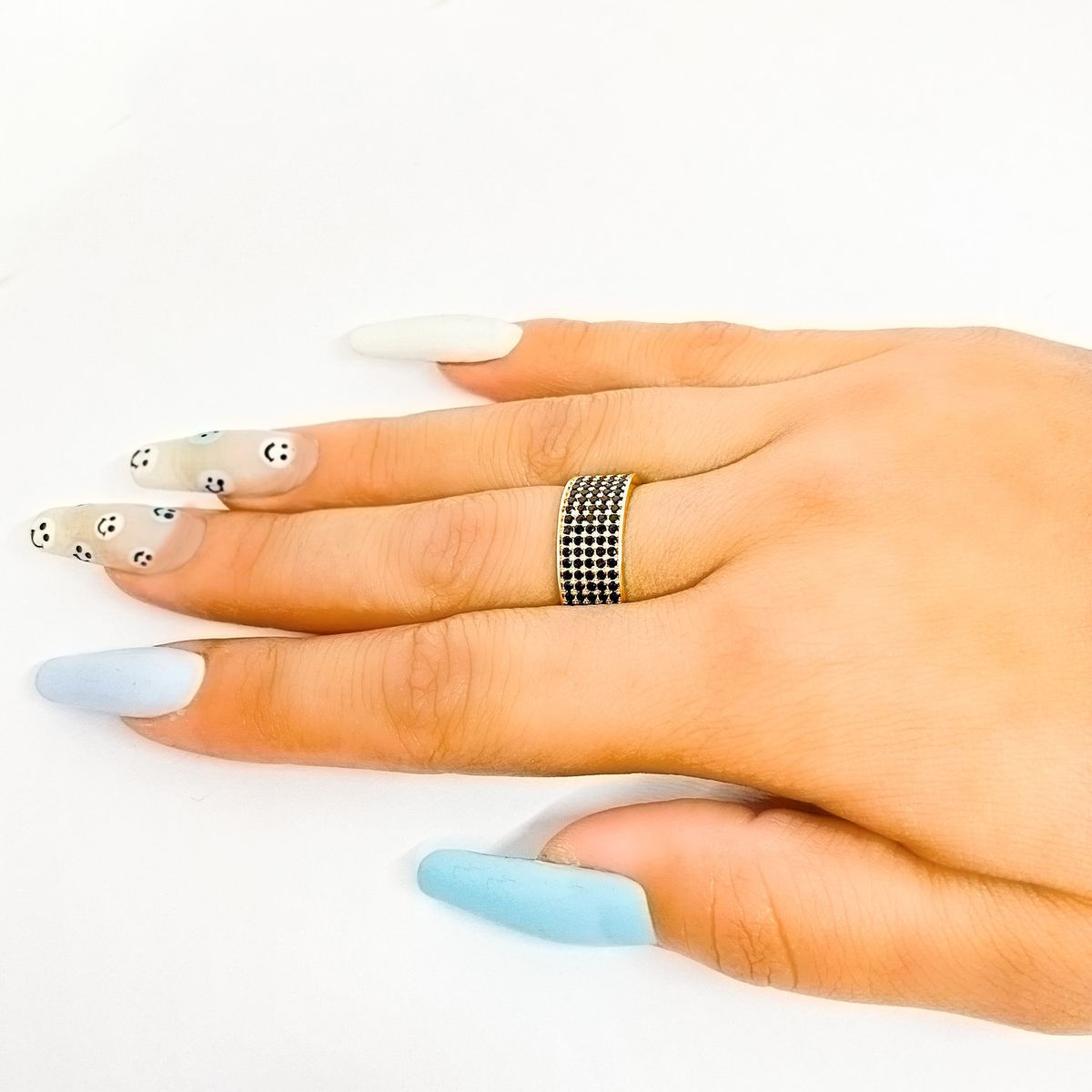 ANDREA COGGIOLA JOYAS - Anillo 5 Líneas Circón Negro Enchapado Oro 18K