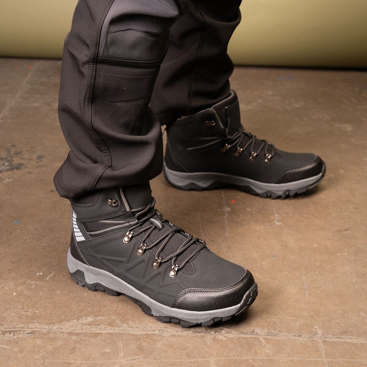 CARBIN - Bototo Hombre Negro Tebaida Carbin