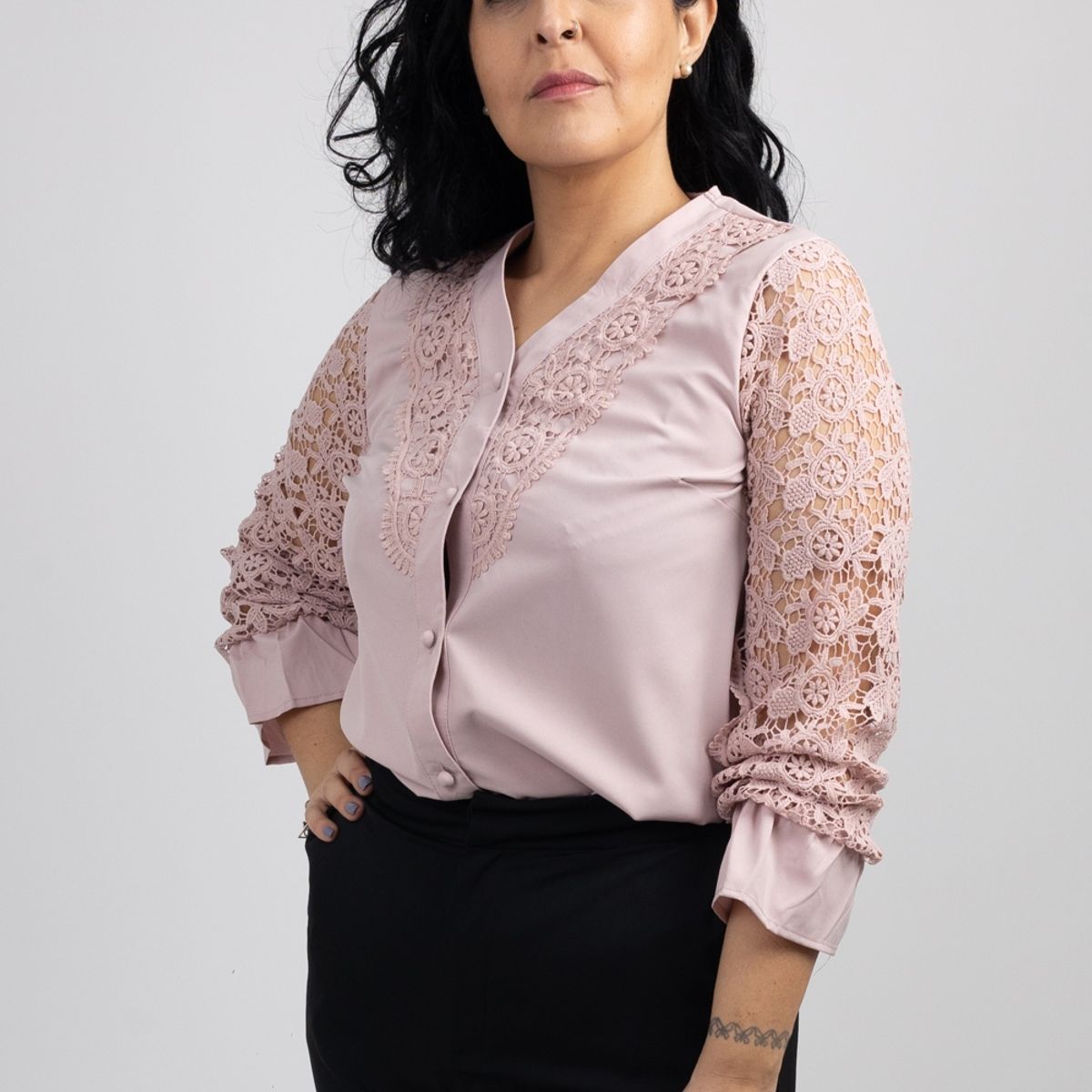 GENERICO - Blusa con Encaje  Cuello V Rosado