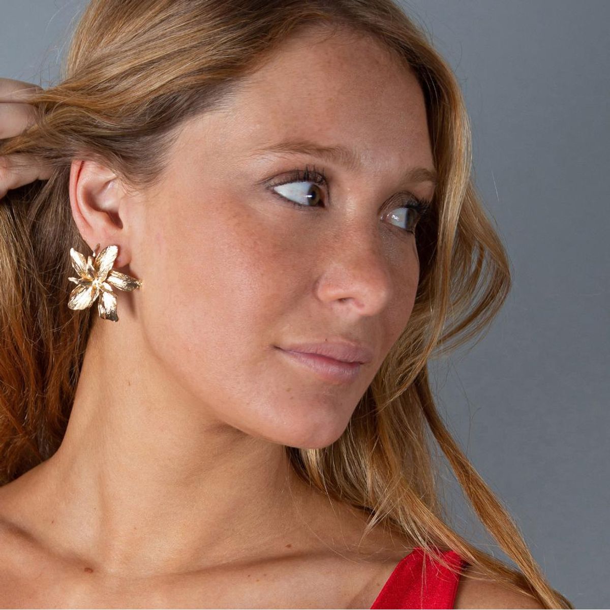 MARIA PASKARO - Aros Lirio Dorado María Paskaro - Dorado