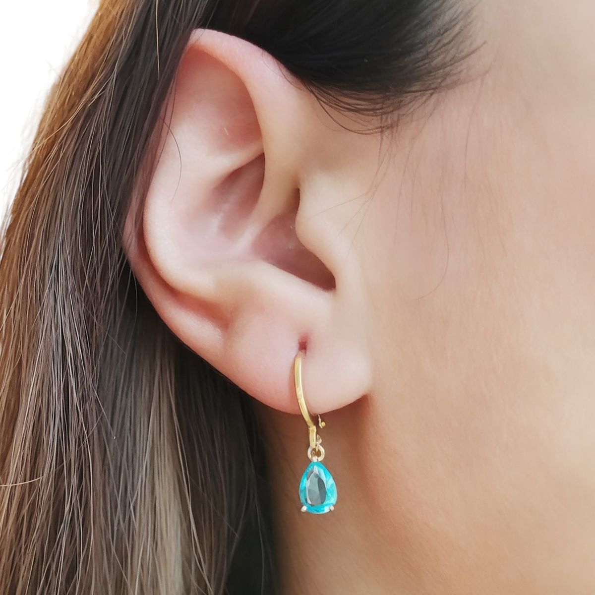 COGGIOLA - Aros Argolla Gota Circón Celeste Enchapado Oro 18K