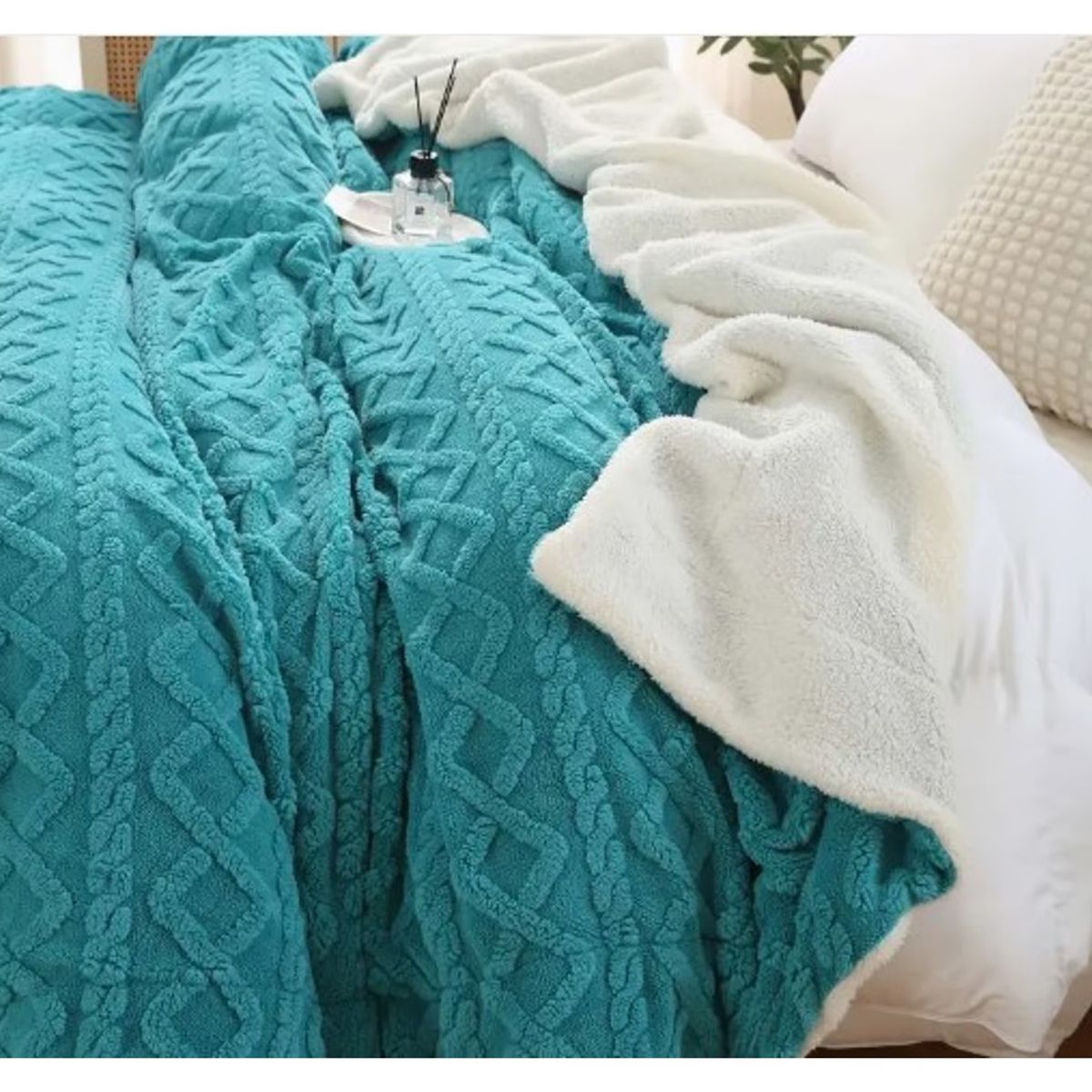 COMPRAPO - Frazada Manta Polar Sherpa Térmica 2 Plzs Trenzado Relieve Calipso