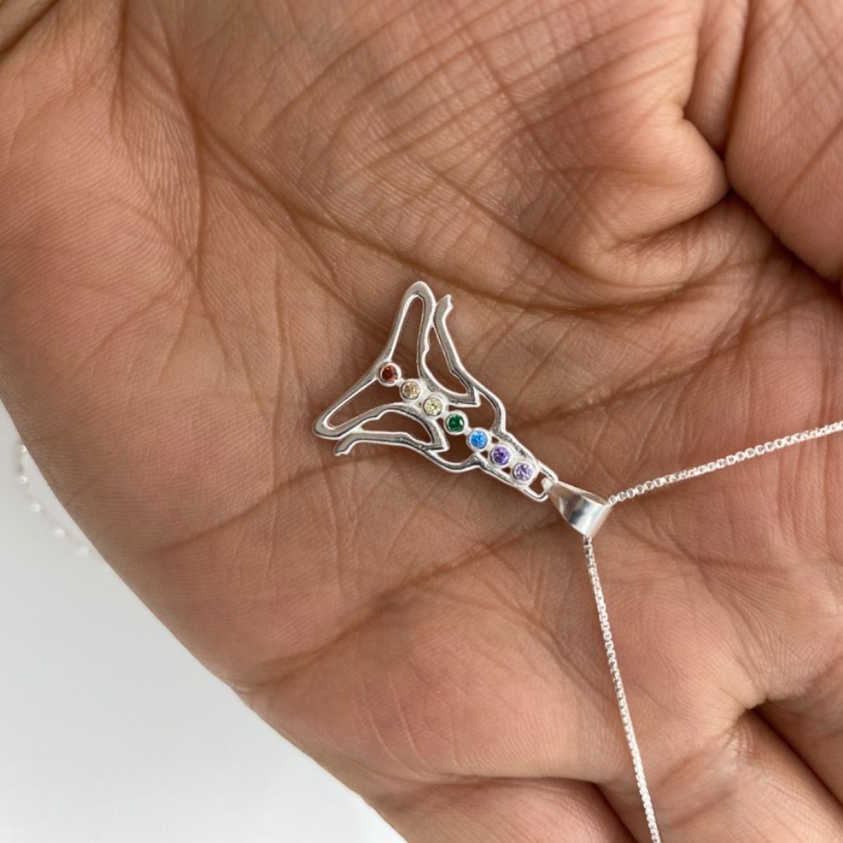 GENERICO - Collar Posición Yoga Loto 7 Chakras Circon Plata 925 +caja