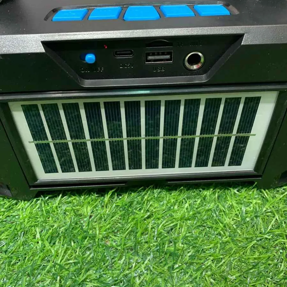 GENERICO - Parlante Solar Recargable Con Linterna Radio Usb y puerto Mic