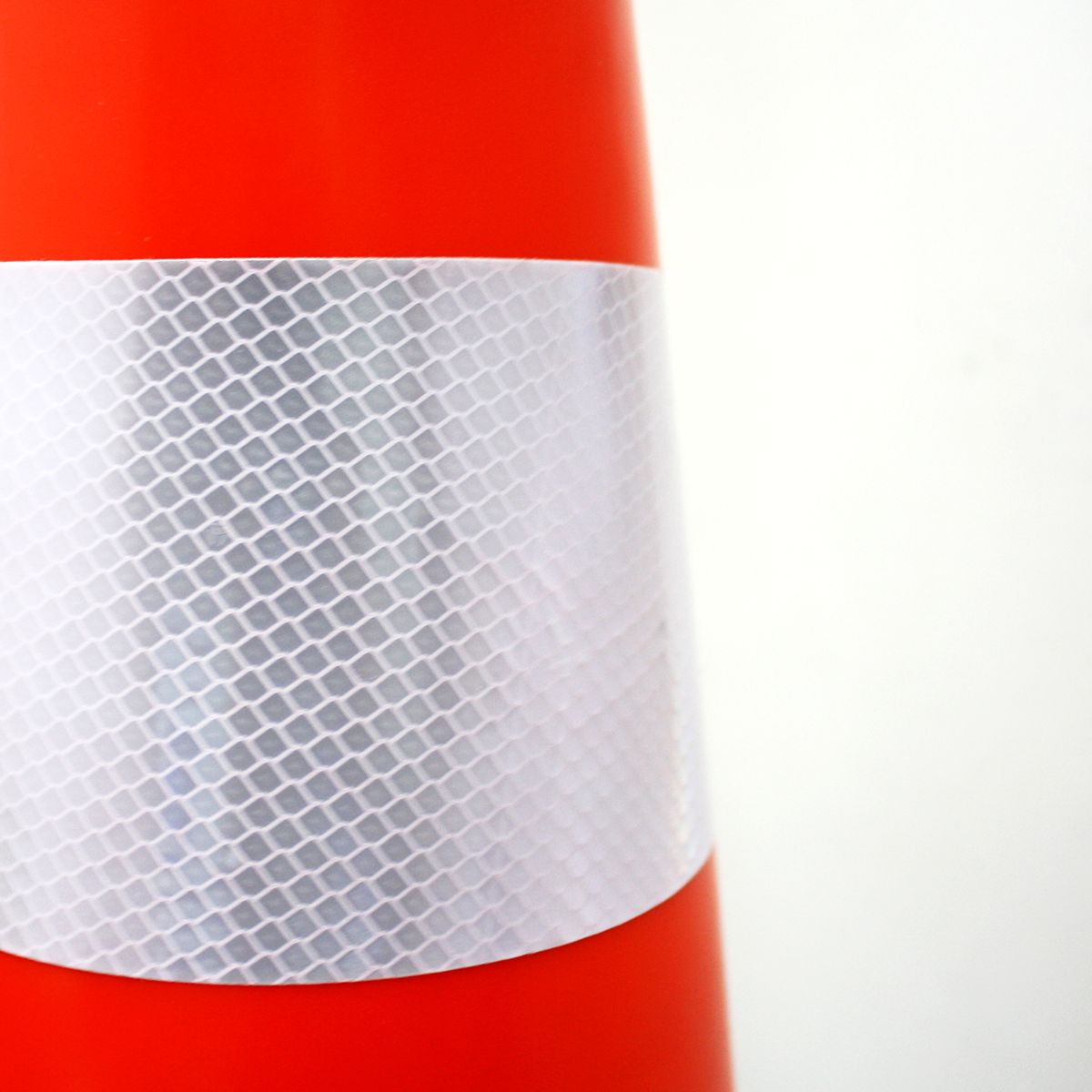 QRUBBER - Cono Vial 90cm 2 Cintas Base Normal QRubber