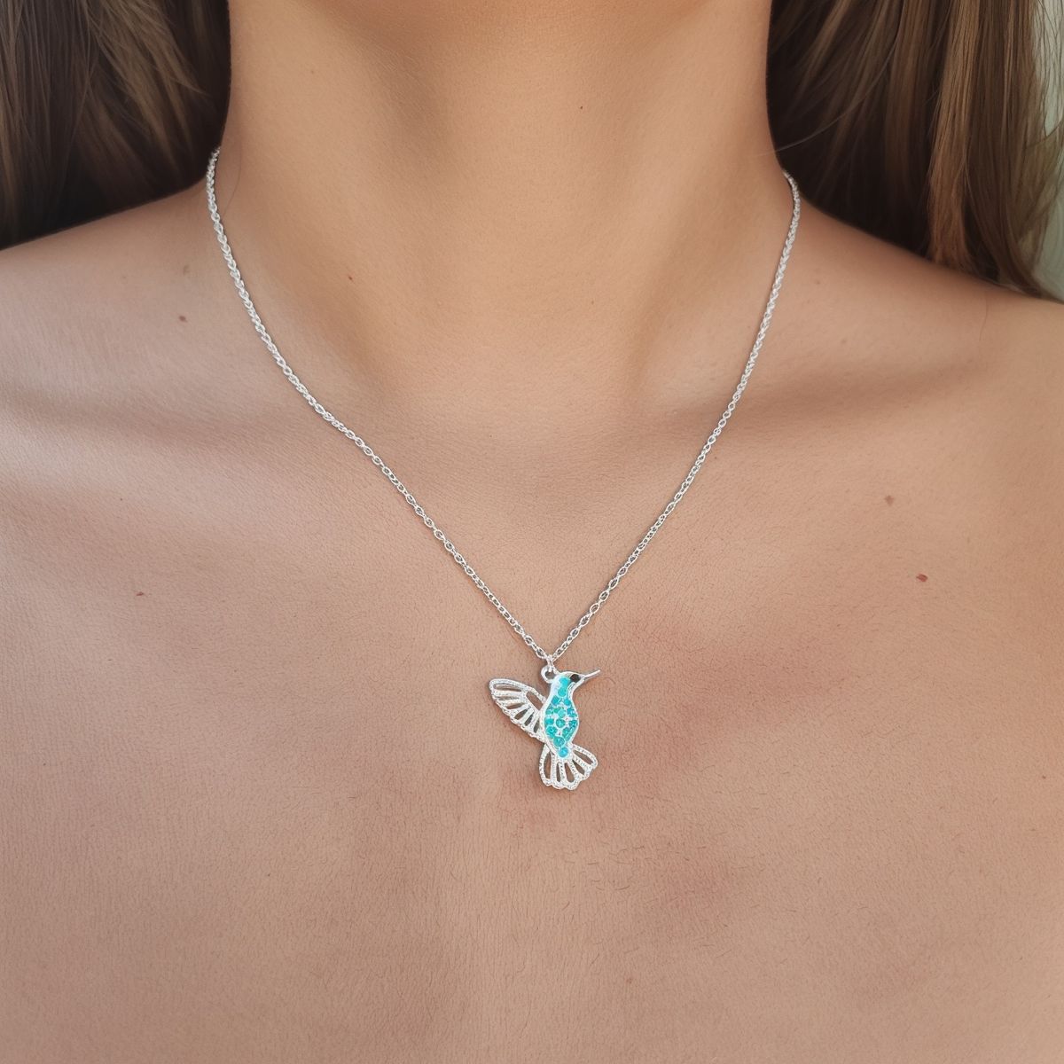 COGGIOLA - Collar Colibrí Cristal Celeste Calado Plata Fina 925