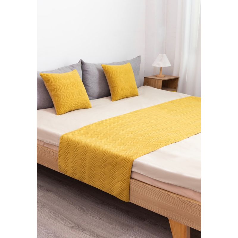 GENERICO - Piecera de cama plush (mostaza) 2 plazas/King  + 2 fundas de cojín