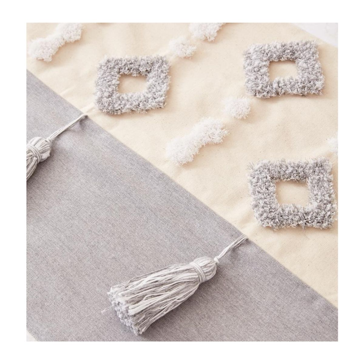 MANDIRHOME - Set Piecera Boho Gris Borla 210x60cms + 2 Fundas y 45x45cms