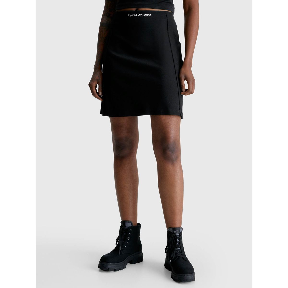 CALVIN KLEIN - Minifalda con corte evasé de punto milano Negro Calvin Klein