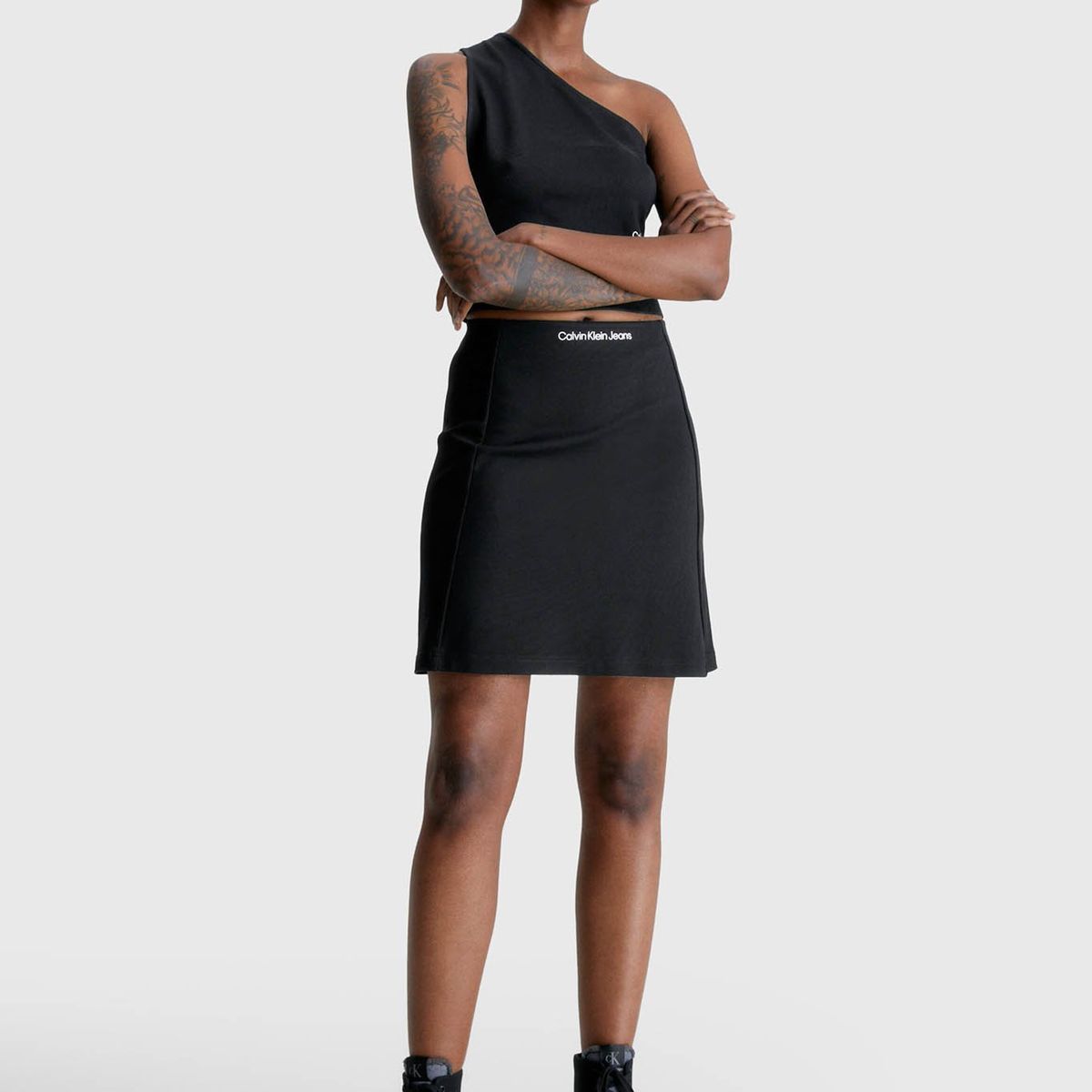 CALVIN KLEIN - Minifalda con corte evasé de punto milano Negro Calvin Klein