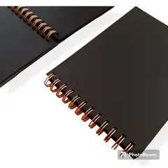 GENERICO - Croquera medio oficio hojas negras 180g