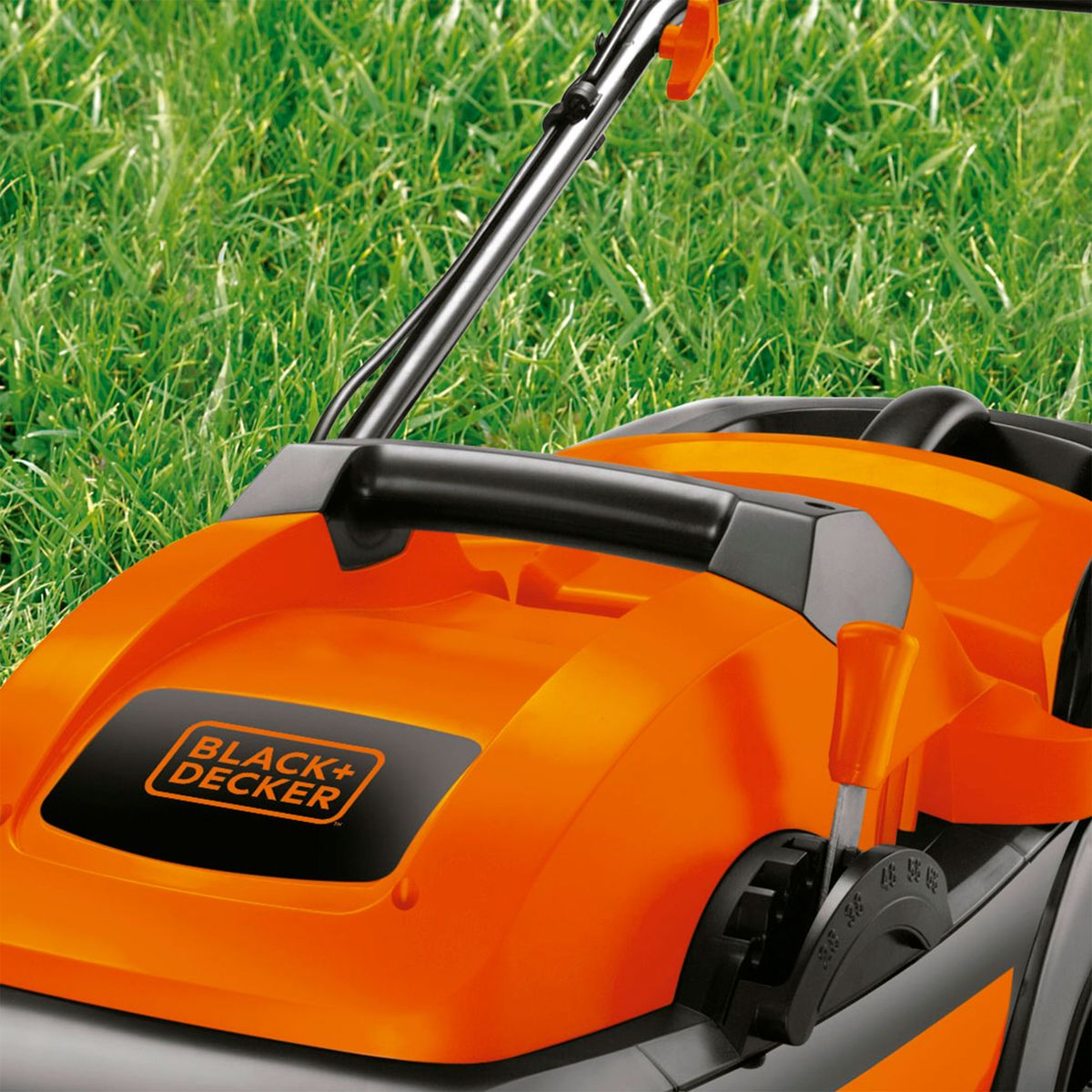 BLACK+DECKER - Cortadora De Pasto 1000W + Orilladora BLACK+DECKER