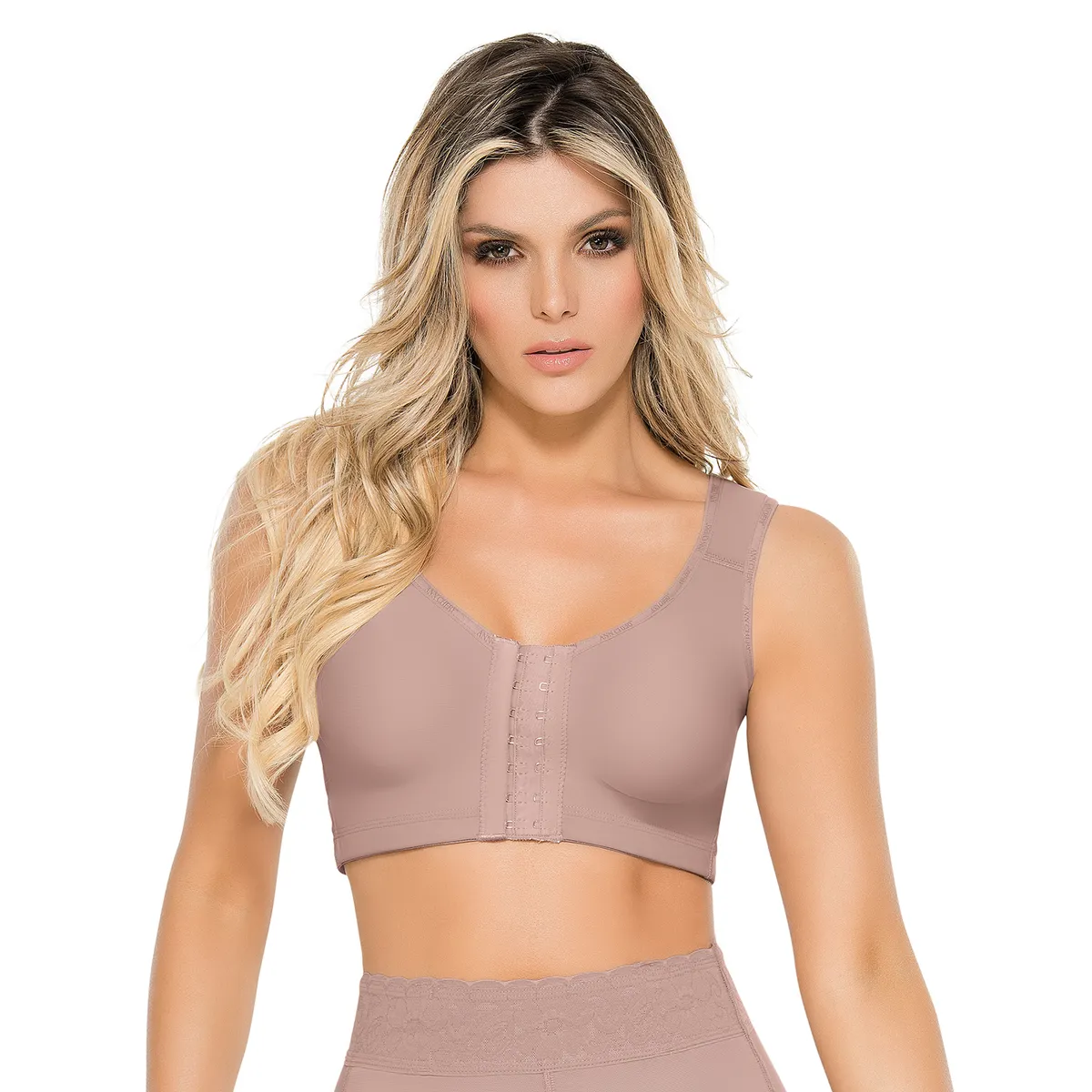 ANN CHERY - Ann Chery 5150 Brasier Nicole Pos-Operatoria