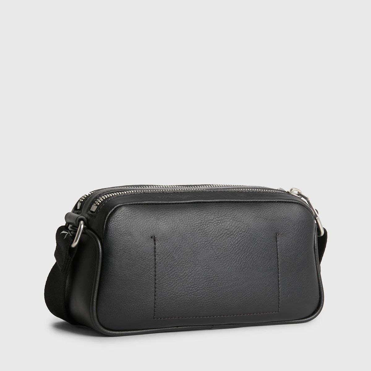 CALVIN KLEIN - Bandolera Ultralight Zip Negro Calvin Klein
