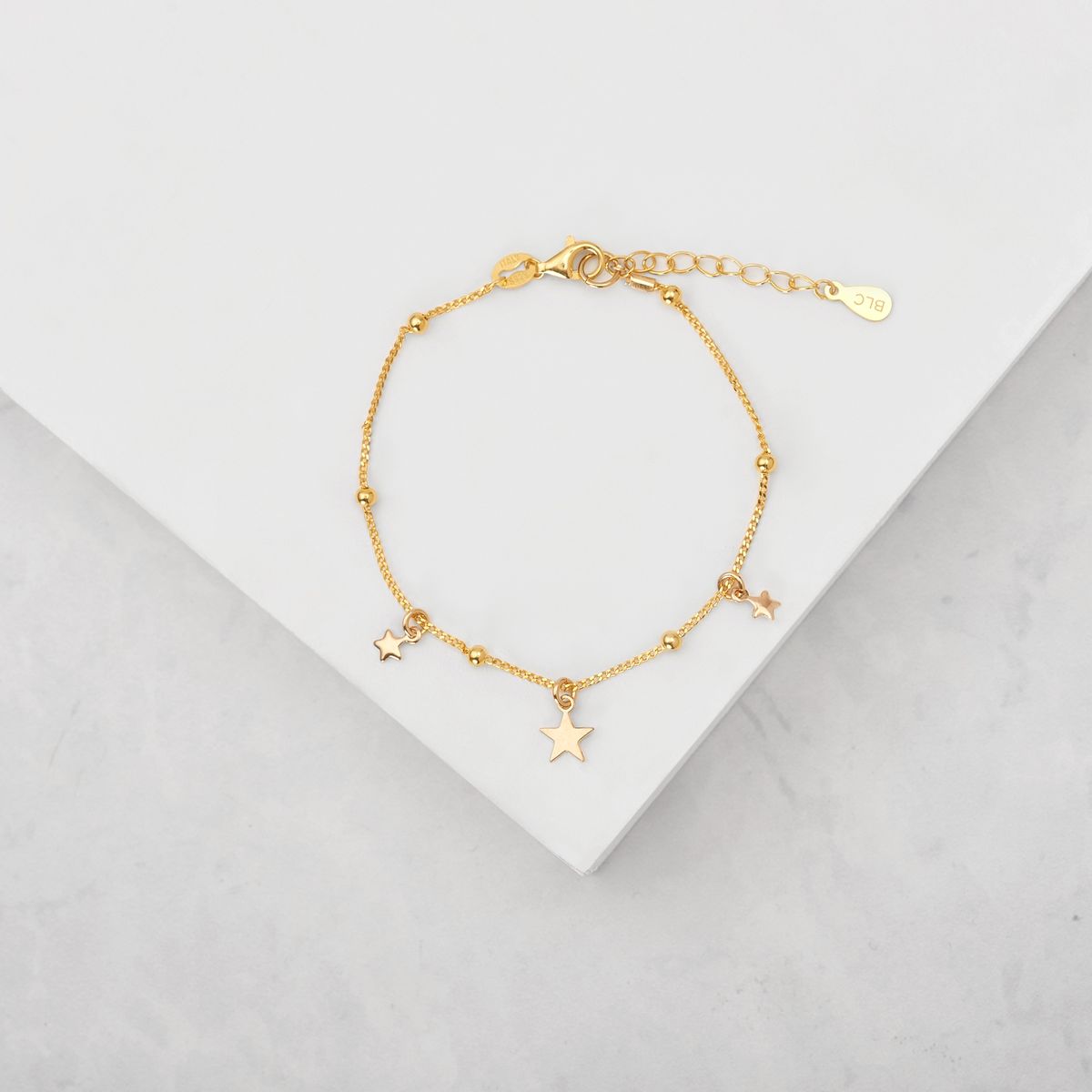 BY LAS CAYETANAS - Pulsera nudos y Estrellas