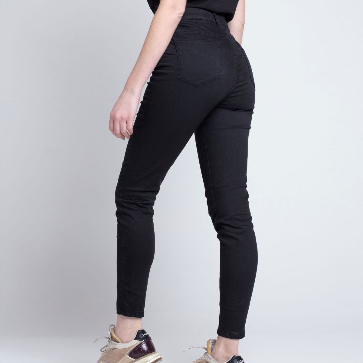 MOMCHIC - Jeans Super skinny basico negro