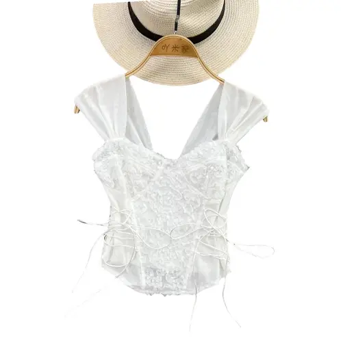 VICALLY FASHION - Crop Top De Moda Con Encaje Y Mangas Cortas