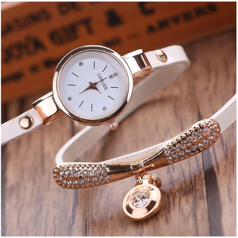 GENERICO - Reloj de lujo Personalizado para Mujeres con Incrustaciones y Pulsera