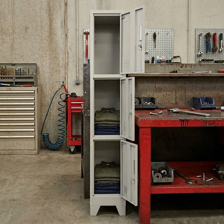 Locker 3 puertas 1 cuerpo con Porta Candado Equimet