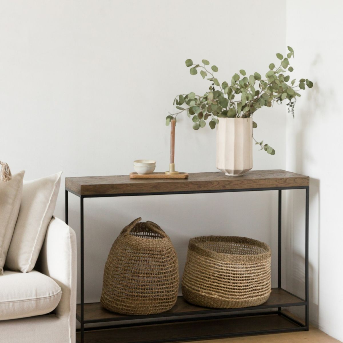 AMOBLE - Arrimo Gustav Café Amoblé