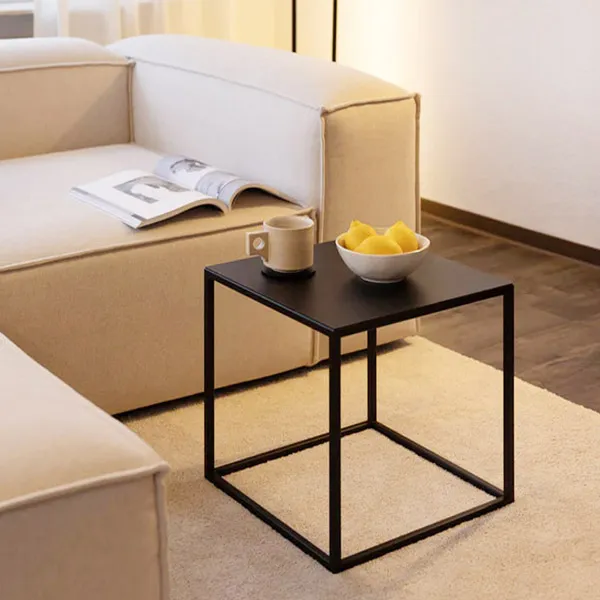 Mesa Lateral Metalica Negra Gager 51x51x55 Hecho a Mano