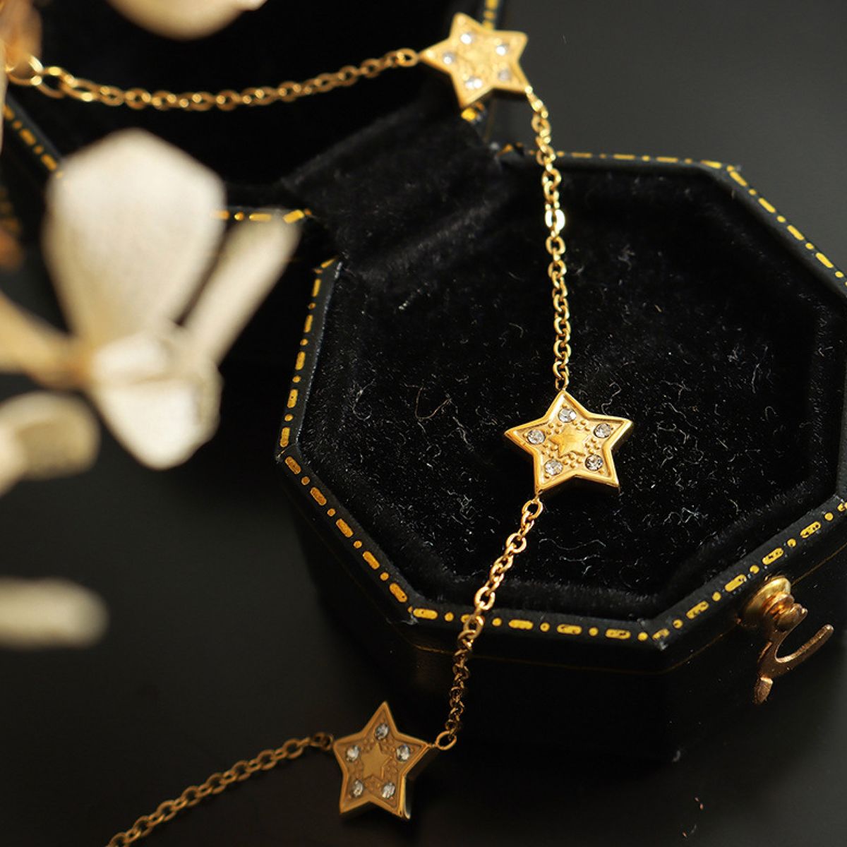 LUX JOYAS - Pulsera Baño Oro Amarillo 18k 3 Estrellas Circones