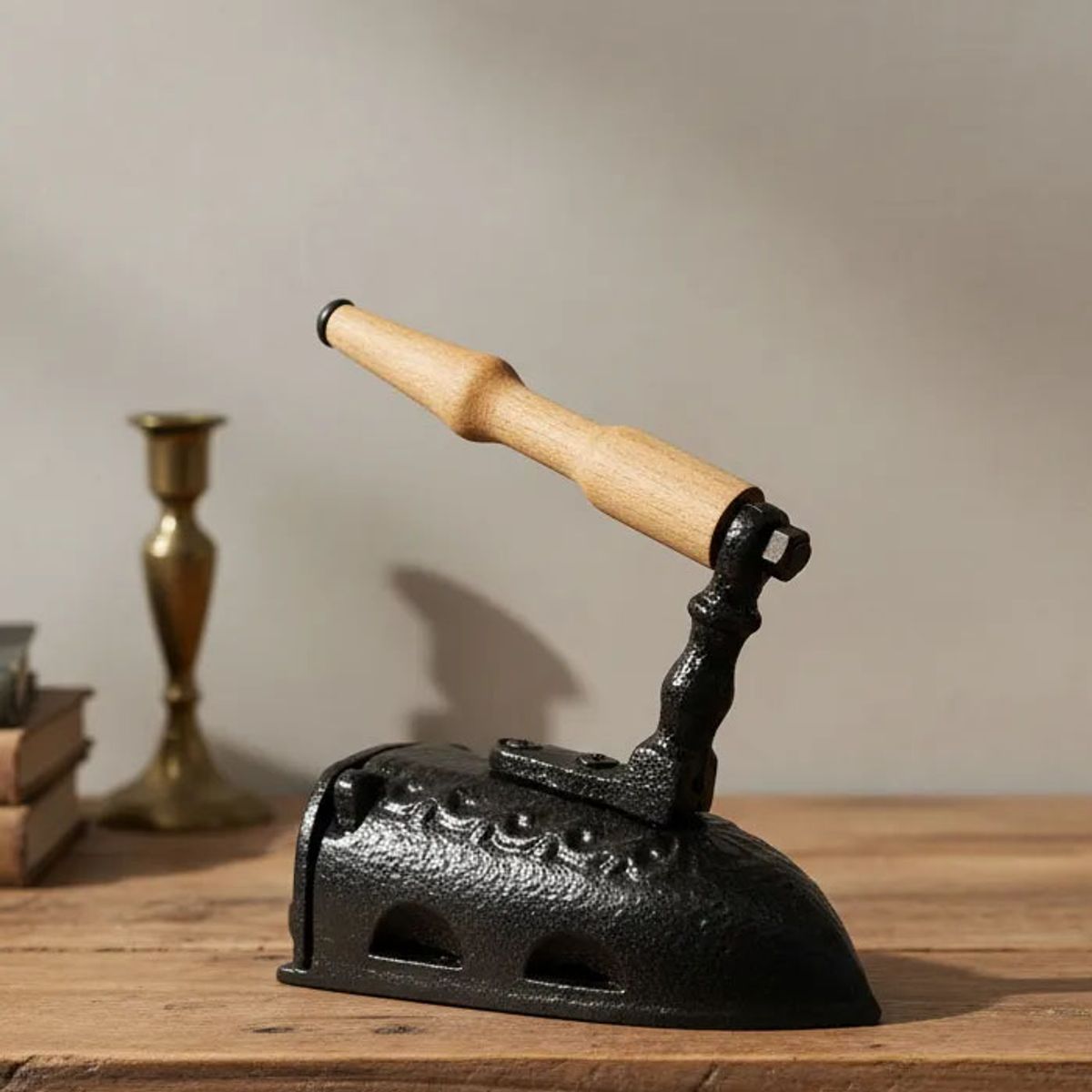 BRIC - Adorno Diseño Plancha Vintage