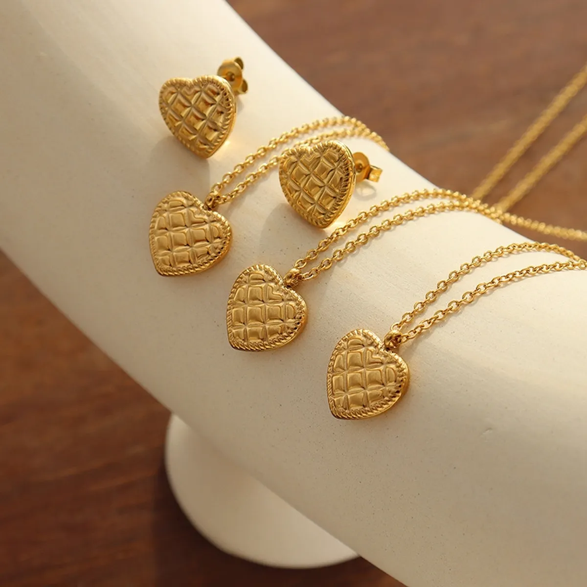 LUX JOYAS - Collar Baño Oro Amarillo 18k Corazón Diseño