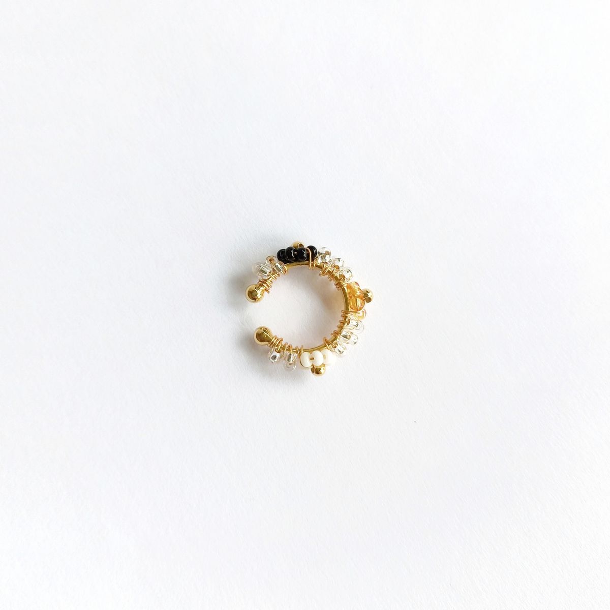 GENERICO - Earcuff Flores Tejido Mostacilla Color Café