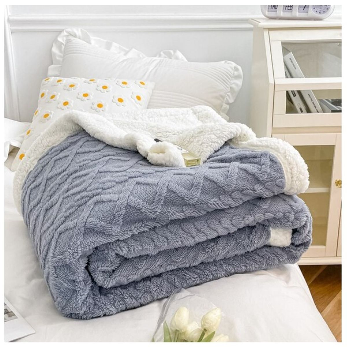 COMPRAPO - Frazada Manta Polar Sherpa Térmica 2 Plazas Trenzado Relieve Gris