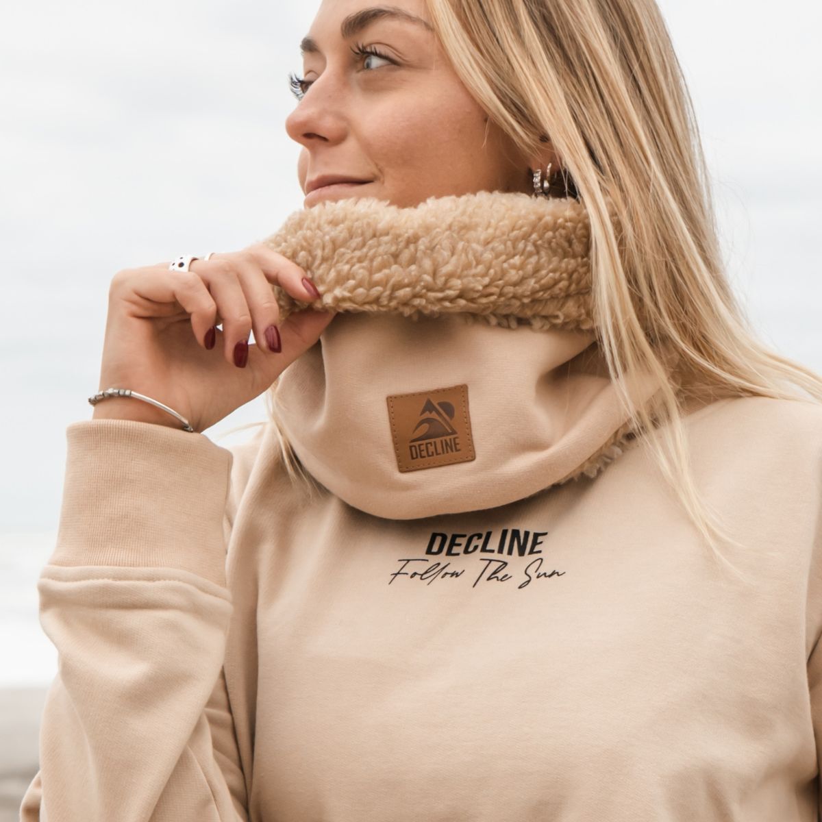 DECLINE FOLLOW THE SUN - CUELLO CHIPORRO NUDE