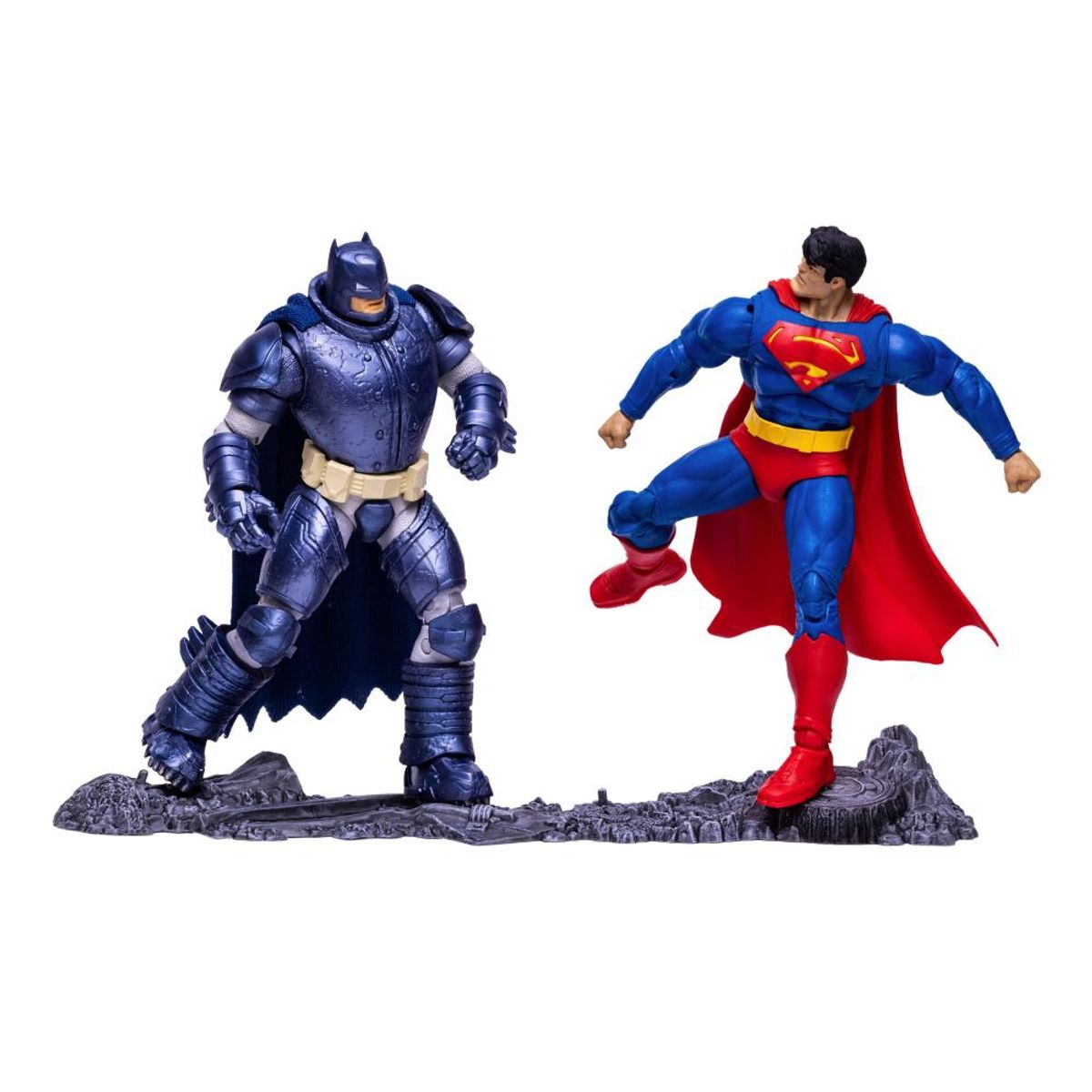 GENERICO - DC Multiverse Superman vs Armored Batman Pack