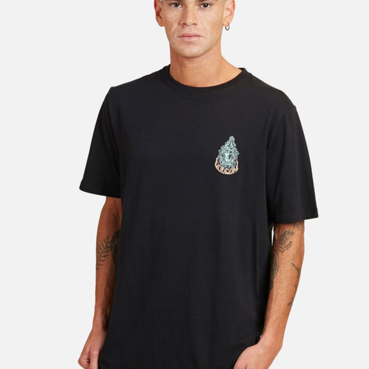 VOLCOM - Polera Strikehood.