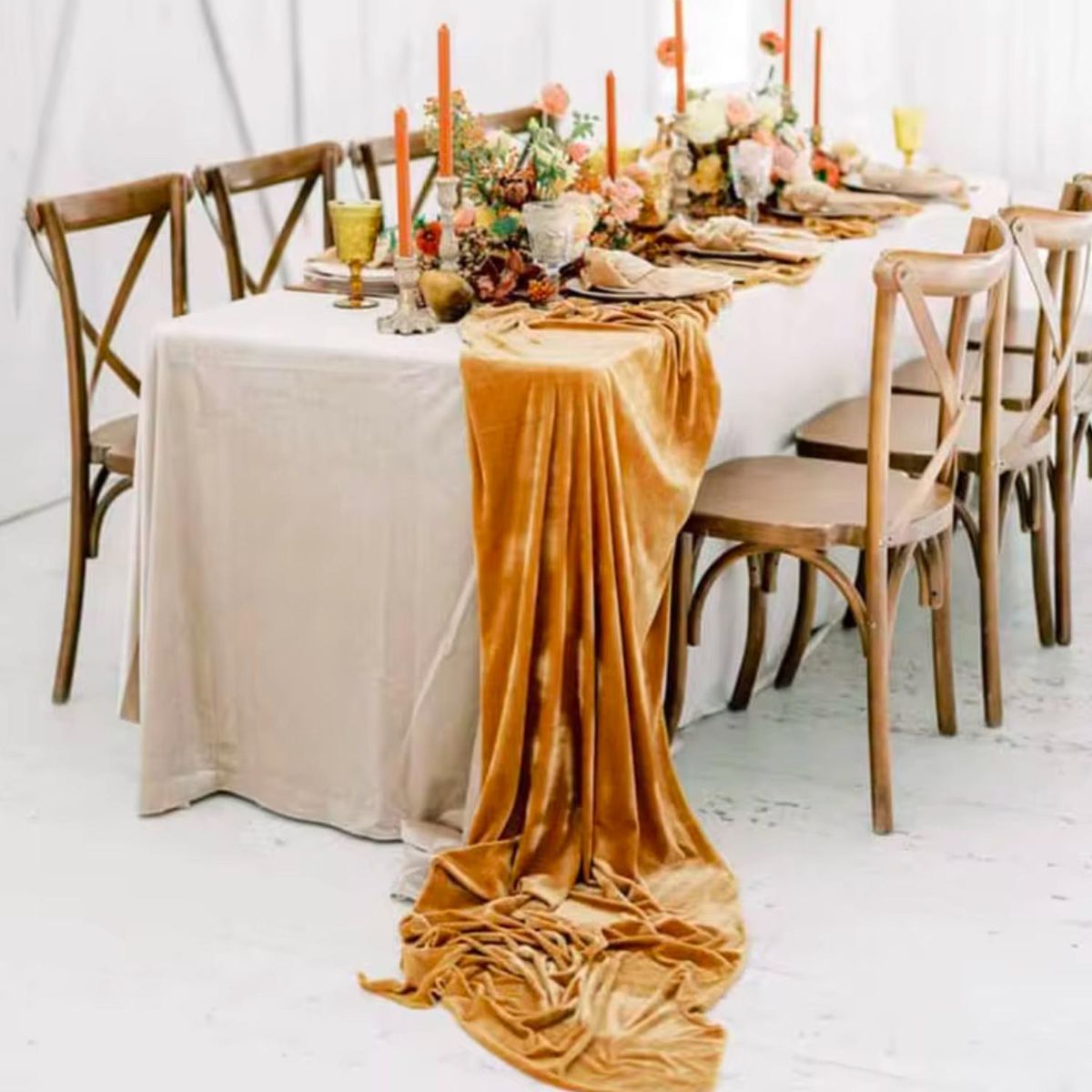 TERRA ESTILO - Camino de Mesa Velvet Dorado Terciopelo