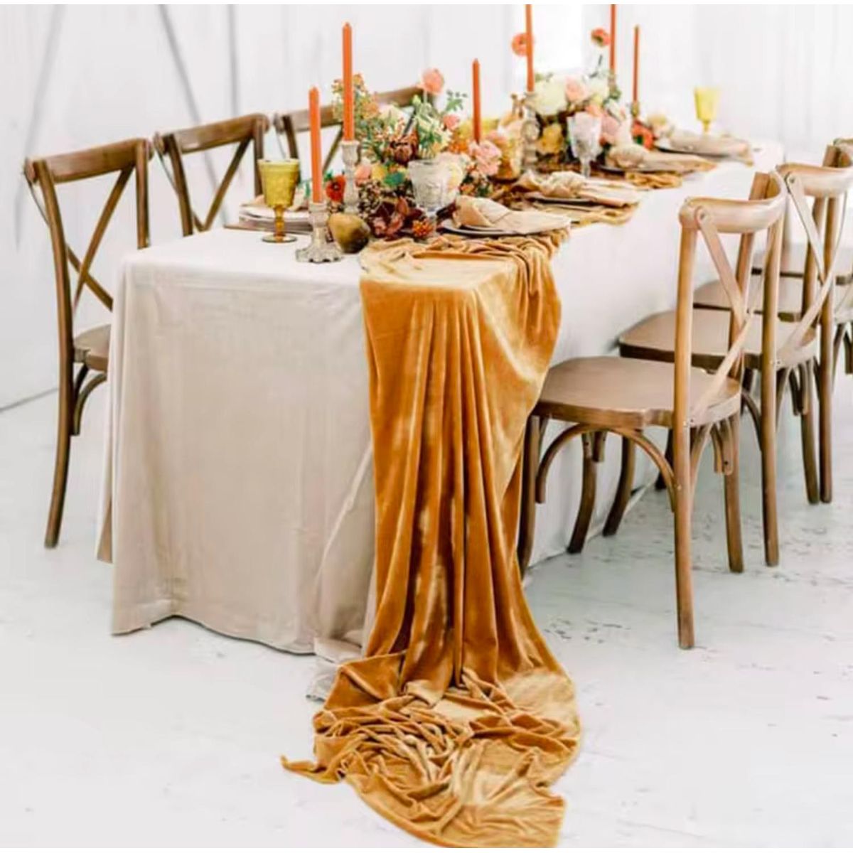 TERRA ESTILO - Camino de Mesa Velvet Dorado Terciopelo