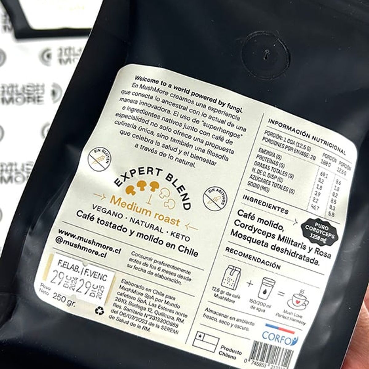 MUSH MORE - Mushmore than café - Cordyceps.