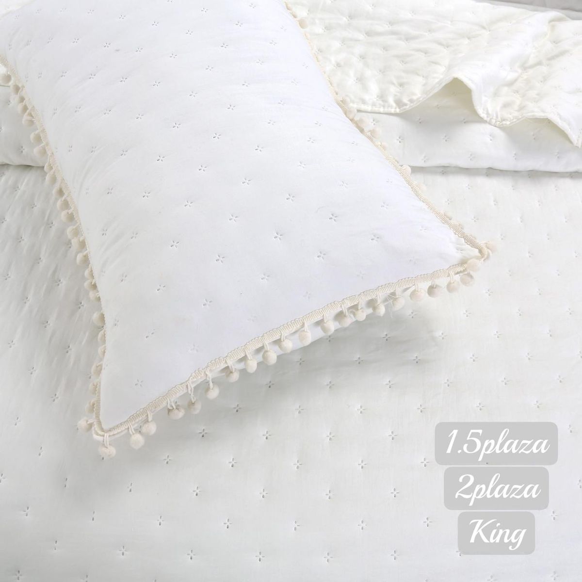 ANGELES DEL HOGAR - Cubrecama Quilt 100% Algodón con Pompón 2 Plazas