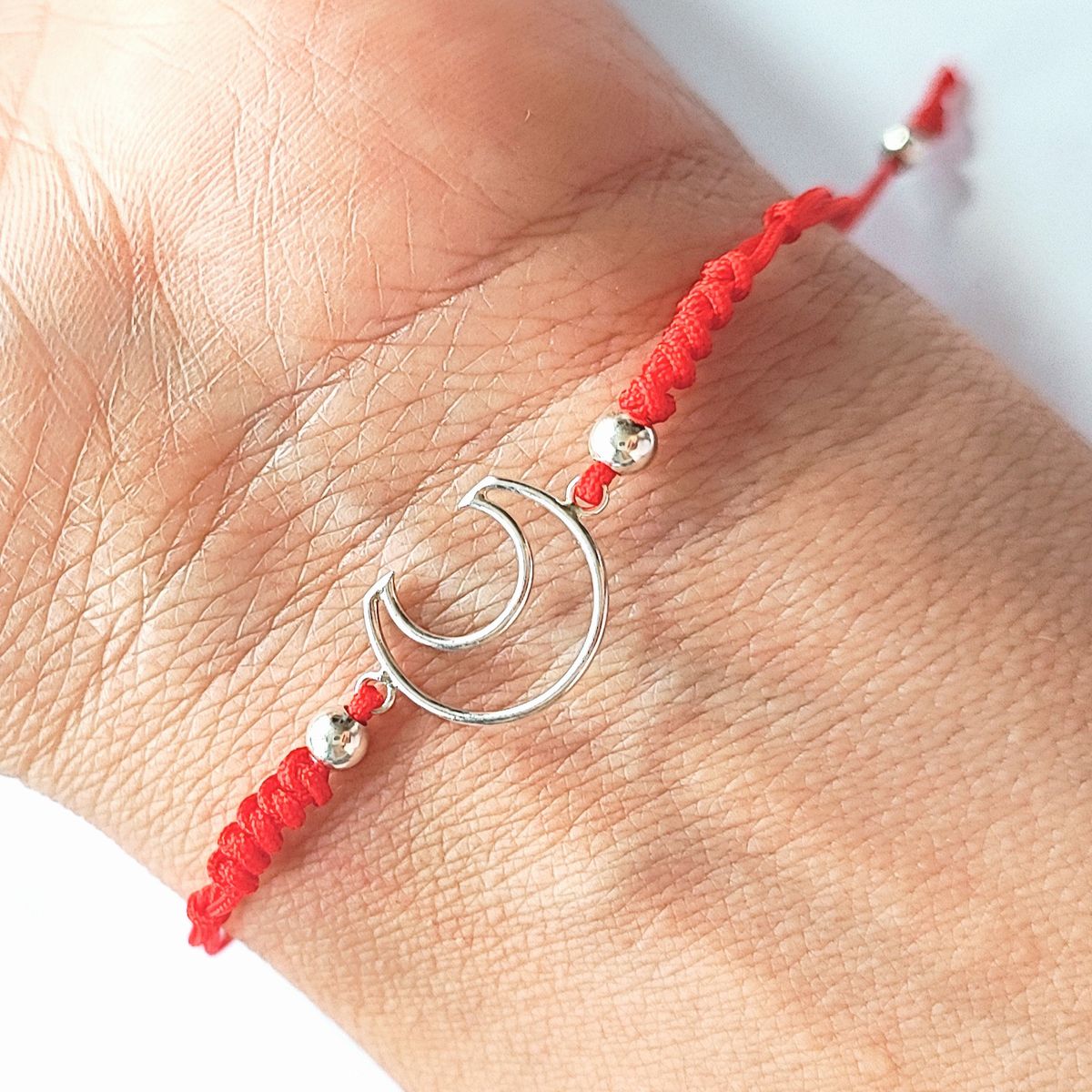 COGGIOLA - Pulsera Luna Plata Fina 925 Cordón Rojo