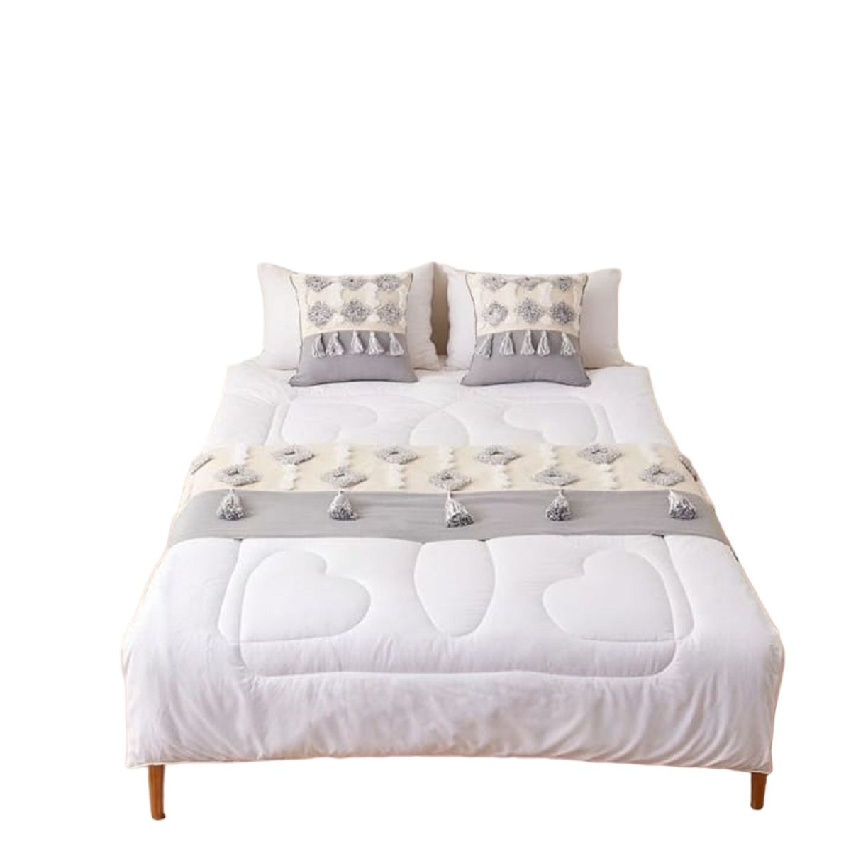 ANGELES DEL HOGAR - Pieceras Bordadas con Pompones + 2 Fundas De Cojin 2 plazas/King