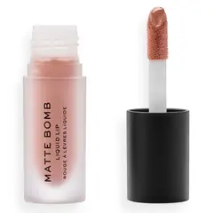 REVOLUTION - Labial Matte Bomb Nude Charm