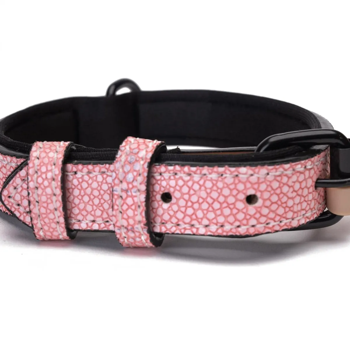 CHINITOWN - Collar con Diseño Rosado Chinitown
