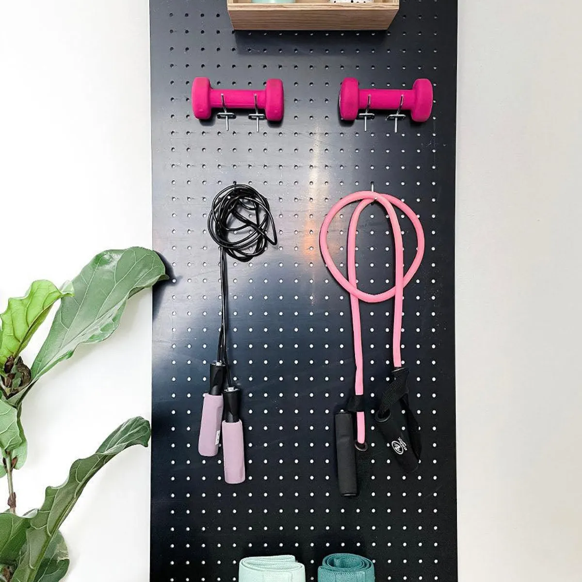 GIROM - Panel organizador de pared acrilico negro 60x50cm.