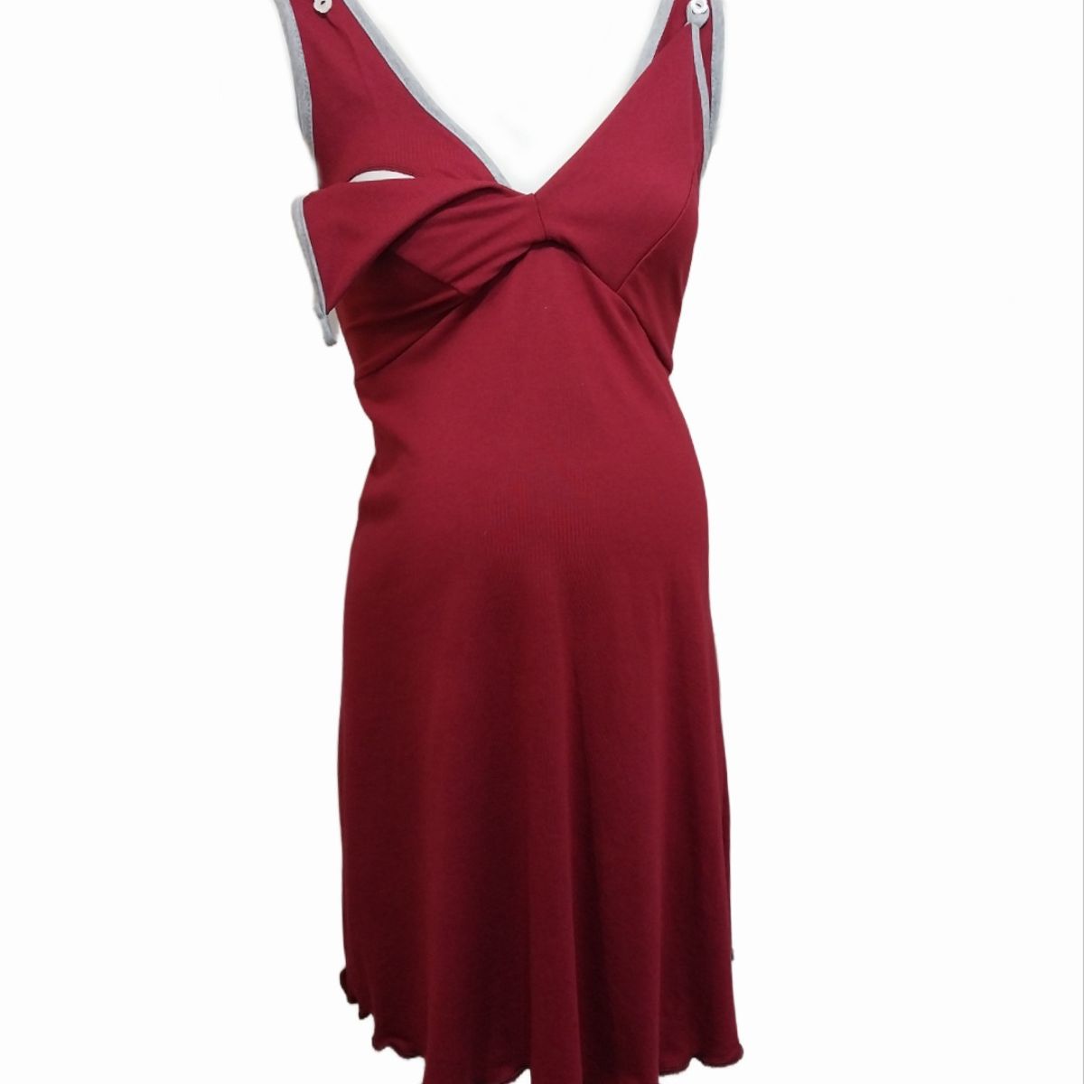 DMOM - Camisa de dormir Maternal y Lactancia DMom color Burdeo modelo Bretel