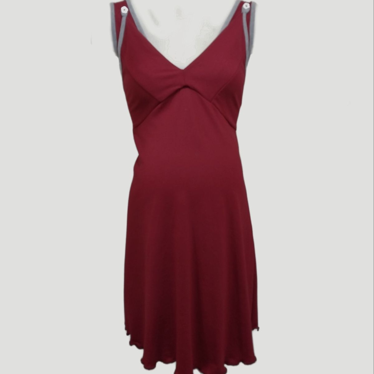 DMOM - Camisa de dormir Maternal y Lactancia DMom color Burdeo modelo Bretel