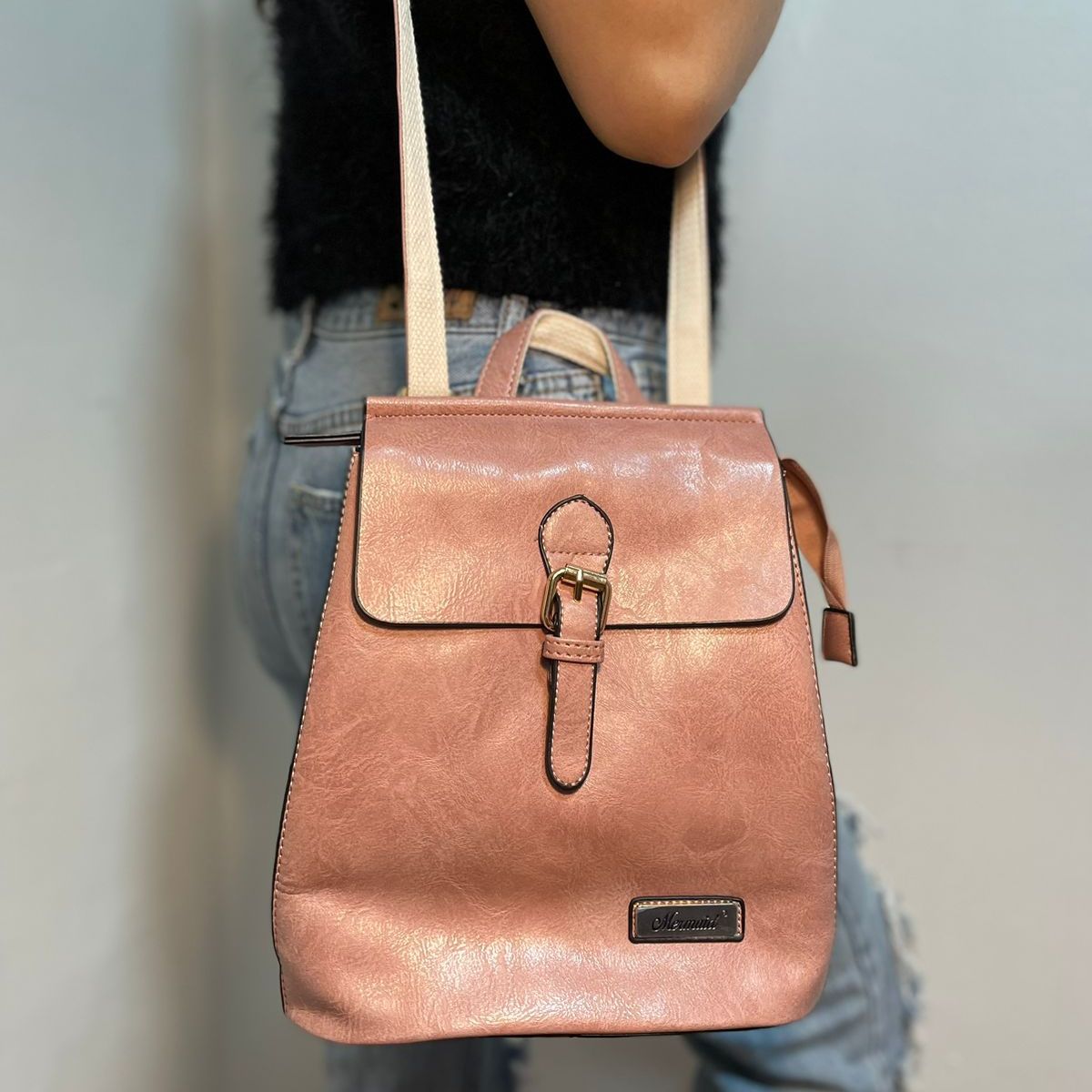 GENERICO - Cartera Mochila Eco cuero Rosada 2 en 1