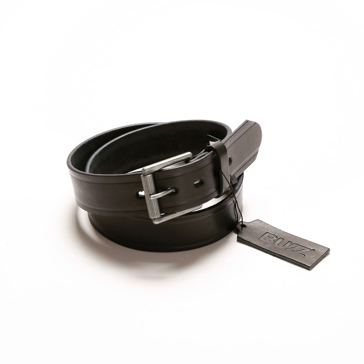 BUZZ - CINTURON HOMBRE DE CUERO CON REMACHES MODELO 2603 MARCA BUZZ.