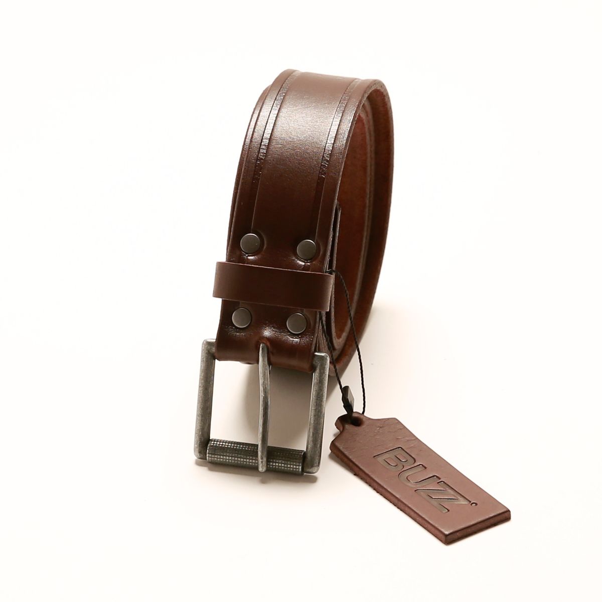 BUZZ - CINTURON HOMBRE DE CUERO CON REMACHES MODELO 2603 MARCA BUZZ.